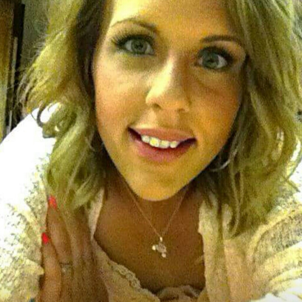 Meet your Posher, Makenzie